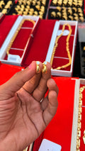 GOLD FORMING EARRING
